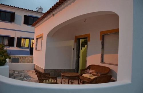 Lagoa e Carvoeiro House | Oceanfront house in Benagil