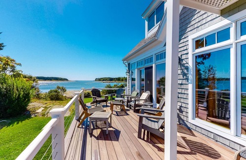 Spruce Head House | Oceanfront house with private dock, decks & amazing views - snowbird-friendly