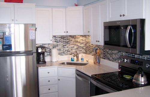 Duck Condo | Oceanfront in Duck. Perfect for a couple or small family! Updated March 2022!