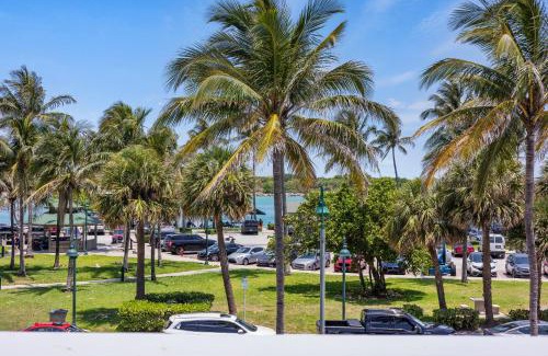 Fort Pierce Hotel | Oceanfront Inn, Inlet View Room, King Bed, #14
