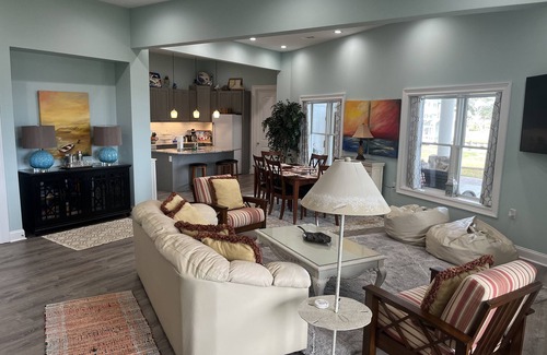 Newport Apartment | Oceanfront/Intercoastal Waterway