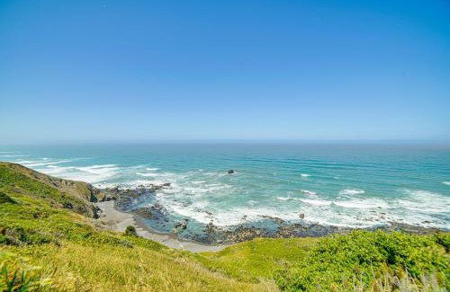Manchester House | Oceanfront Irish Beach Home Private Beach Access!