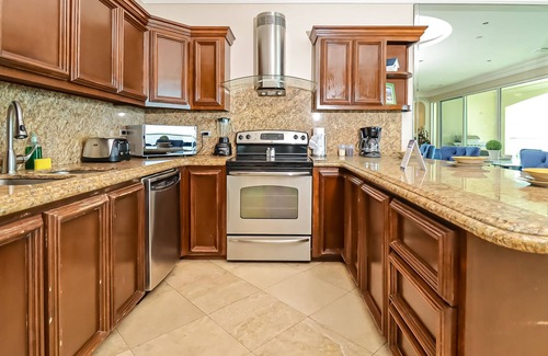 Rosarito Condo | Oceanfront-Las Olas Condo-Pools&Jacuzzis-Rosarito
