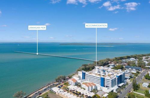 Urangan Apartment | Oceanfront Luxe Suite - Sub Penthouse