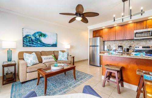 Honokowai Condo | Oceanfront Luxury | Best View at Kuleana | AC | Pool | Lanai 614