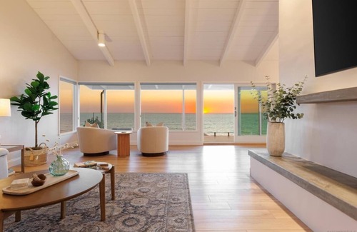 Leucadia House | Oceanfront Luxury with Pool/Spa, Beach Access
