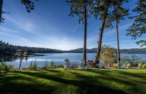 Juan de Fuca Electoral Area House | OCEANFRONT Luxury with Panoramic Views!n