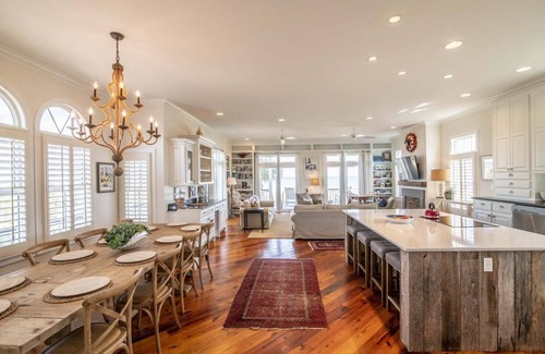Pawleys Island House | OCEANFRONT! North End with shared creek dock! Family friendly, 5Br -5.5 b