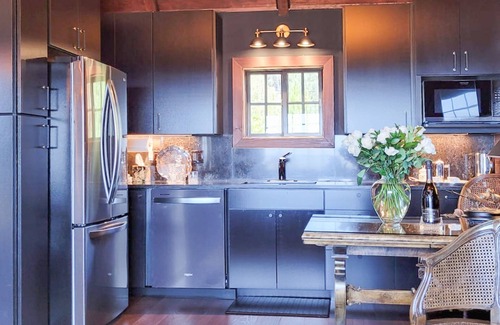 Fort Bragg Cottage | Oceanfront one-bedroom suite, Private Deck, Fire pit, - Minutes to Town