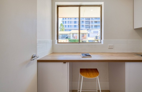 Trigg Villa | Oceanfront Panoramic Views at Scarborough Beach