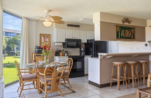 Kihei Apartment | Oceanfront Paradise | Maui Sunset 2BR/2BA Condo