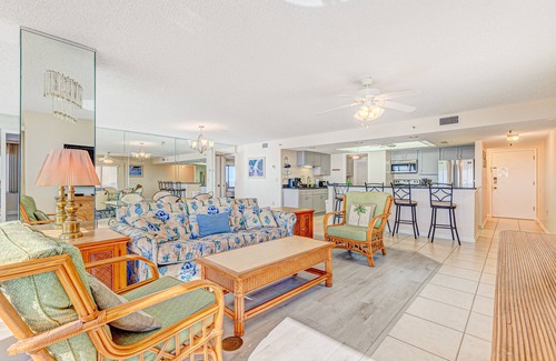 Ormond-by-the-Sea Condo | Oceanfront Penthouse Condo with Ocean Views, Shared Outdoor Pool, and WiFi