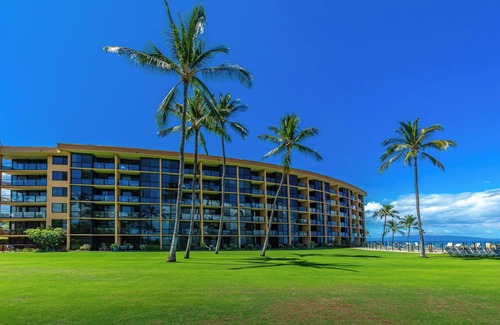 Kihei Condo | Oceanfront Penthouse with Views