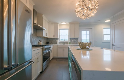 East Sandwich House | Oceanfront Property on Spring Hill Beach