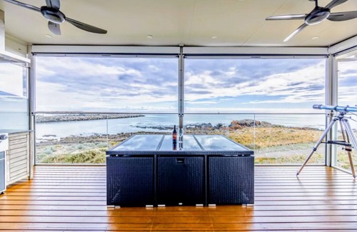 Wirrina Cove House | Oceanfront Retreat Wirrina Cove Fleurieu Coast
