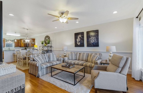 Rodanthe Condo | Oceanfront Rodanthe condo with community pool!