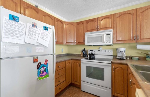 Old Orchard Beach Condo | Oceanfront Seawatch condos- unit 407