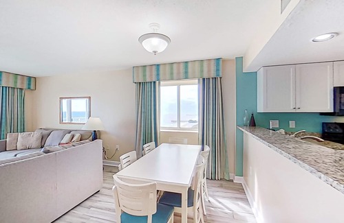 Myrtle Beach Condo | Oceanfront snowbird-friendly condo with beach views, hot tubs, pools, lazy river