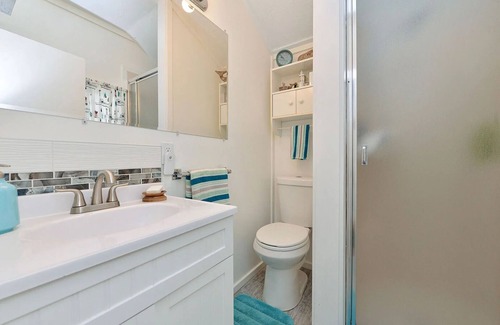Sooke Hotel | Oceanfront Studio Suite: Private Boardwalk, Beach Access, & Free Kayaks!