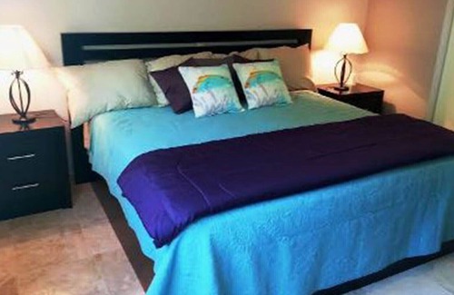 Balcones de Loma Linda Condo | Oceanfront Sunsets from 7th Floor Balcony! CENTRO AREA
