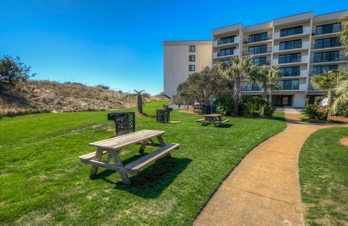 Litchfield by the Sea Condo | Oceanfront townhome style condo with direct ocean views within Litchfield By the Sea.