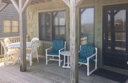 Duck House | Oceanfront townhome with sound access in Duck!