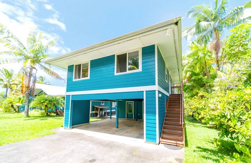 Hakalau House | Oceanfront "Treehouse" at Hakalau cliffs