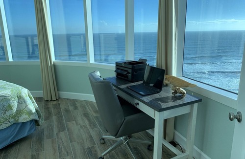 Daytona Beach Shores Condo | Oceanfront 3-bedroom condo – 17SE - Beach Access, Pool & Hot tub! Owner Managed