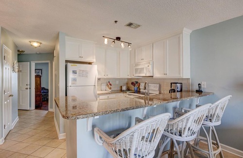 North Topsail Beach House | OCEANFRONT 2 BEDROOM 2 BATH CONDO