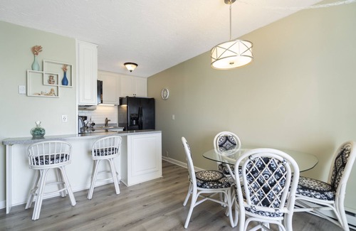 North Topsail Beach Condo | Oceanfront Jewel | 1 Bed, 1 Bath