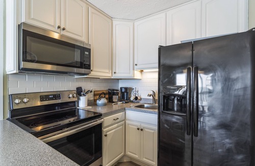 North Topsail Beach Condo | Oceanfront Jewel | 1 Bed, 1 Bath