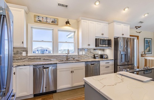 Whalehead Beach House | Oceanfront w Elevator, 6 Bedrooms & Private Walkway, Custom Pool, VIEWS