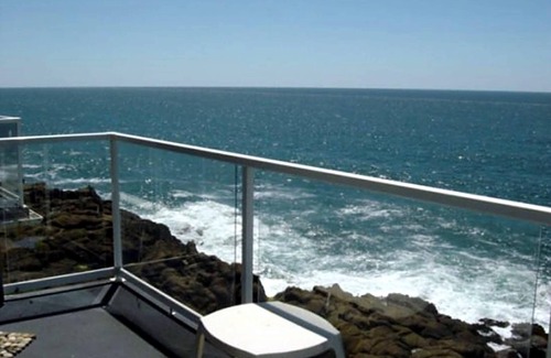 Depoe Bay Condo | Oceanfront, Whale Watching, Pool - Suite Dreams