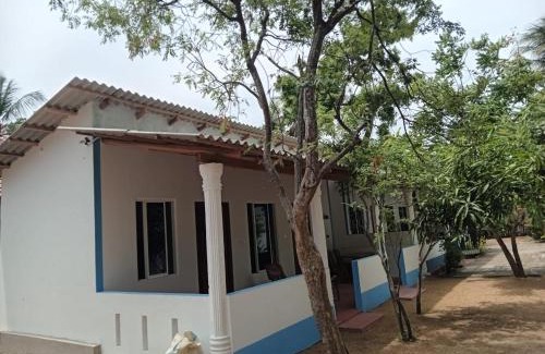 Nilaveli House | Oceanic White House
