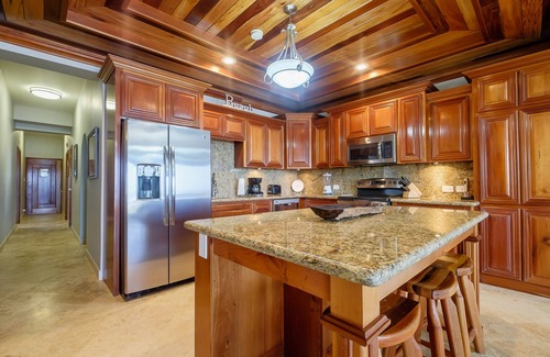 Boca Ciega Condo | Ocean’s Edge 1B – Beachfront Ground-Floor Condo on Ambergris Caye