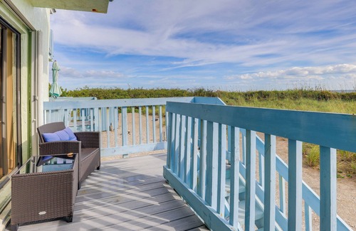Fort Pierce House | Oceanside: Beachfront Fort Pierce Retreat