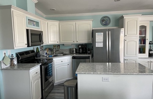 Cudjoe Key House | Oceanside Paradise in the FL Keys Free Kayaks Bikes Wifi Outdoor BBQ Grill