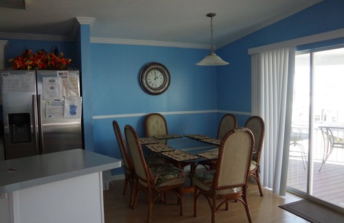 Cudjoe Key House | Oceanside Paradise: Kayaks, Free WiFi, A/C, Grill, Elevated Deck, 24hr Security