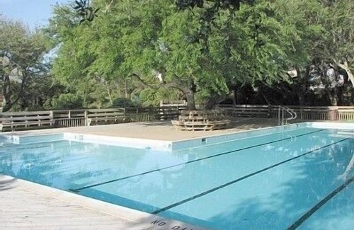 Sea Acres House | Oceanside townhome in the charming village of Duck North Carolina