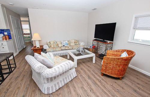Corolla House | Oceanside, Wild Horses! Beach getaway, remote location, 4x1701, Sandy Paws Retreat