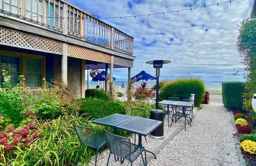 Falmouth Heights Apartment | Oceanview 2 King Bed Luxe Suite for 4