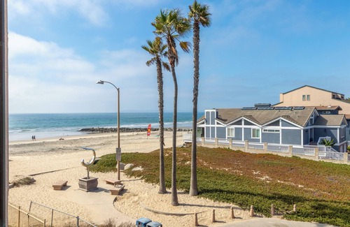 Imperial Beach Condo | Oceanview 3-bedroom Condo Steps to the water AC/WiFi/Pool/HotTub