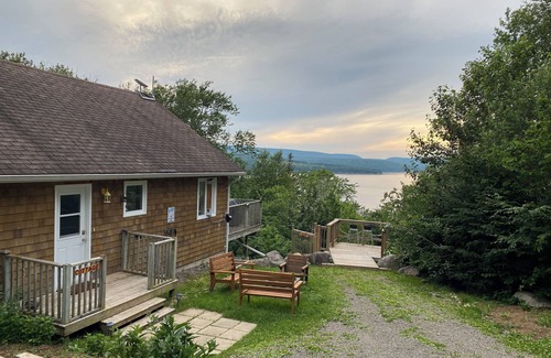 Englishtown Cottage | Oceanview Cottage on Cabot Trail - Main Level