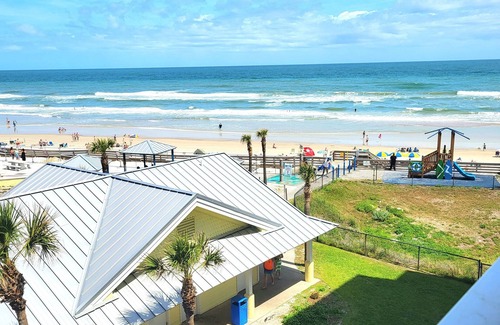 Lenox Park Apartment | Oceanview & direct beach access. -NO CLEANING FEES- Pool is open!