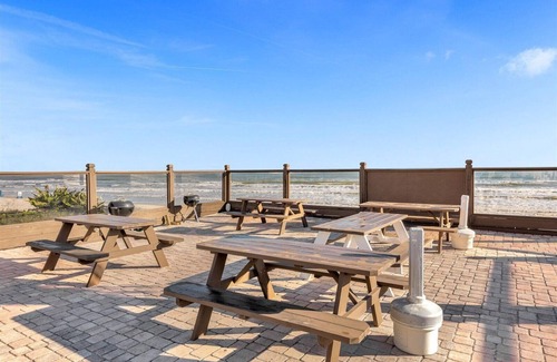 Daytona Beach Hotel | Oceanview Home Away from Home! Fully Equipped STUDIO Oceanfront Suite