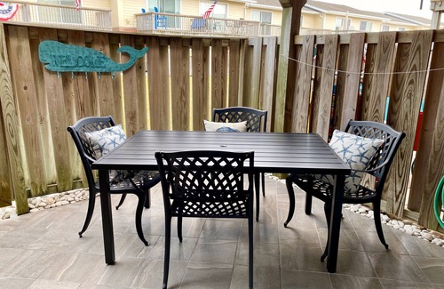 Pine Knoll Shores House | Oceanview Unit in Desirable, Family-Friendly Community.