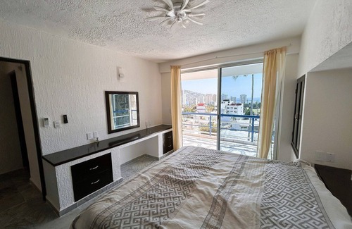 Lomas de Costa Azul Resort | Ocen view spacious villa