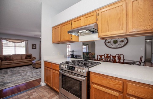 Yuma House | OCO-Heated pool for additional fee and spacious 4br home for your comfort.