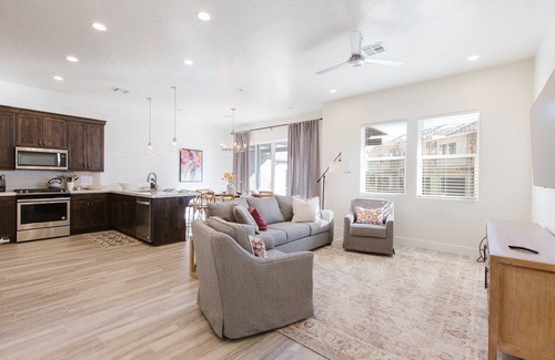 Santa Clara House | Ocotillo Springs Resort 9 | Community Pool, Pickleball courts, and private Shuffleboard