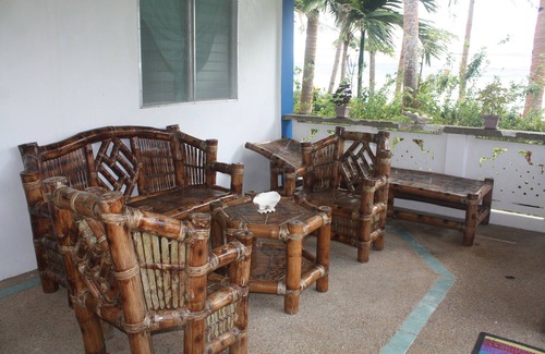Dalupuri - San Antonio Island House | Octopussy Bungalow Beach Resort sijaitsee keskeisellä paikalla, joten pääset helposti tutustumaan kaupungin kiehtoviin turistikohteisiin